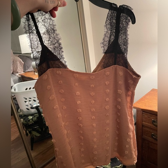 Lace Trim Dot Tank🖤 - Picture 8 of 8